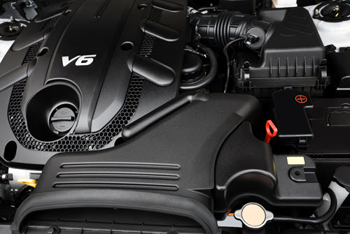 V6 Engine | AMSOIL Oil Change