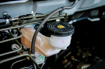 AMSOIL Steering, Brake and Suspension Fluids